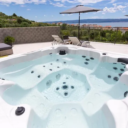 Apartments Lidija - Sea View Apartment With Exclusive Right Of Using Hot Tub Or Split Level Apartment With Exclusive Right Of Using Pool Podstrana Exteriör bild