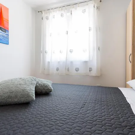 Apartments Lidija - Sea View Apartment With Exclusive Right Of Using Hot Tub Or Split Level Apartment With Exclusive Right Of Using Pool Podstrana Exteriör bild