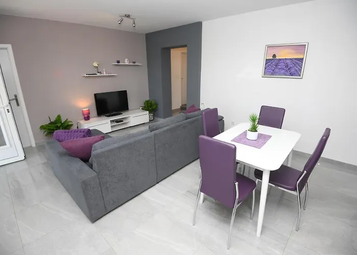 Apartments Lidija - Sea View Apartment With Exclusive Right Of Using Hot Tub Or Split Level Apartment With Exclusive Right Of Using Pool