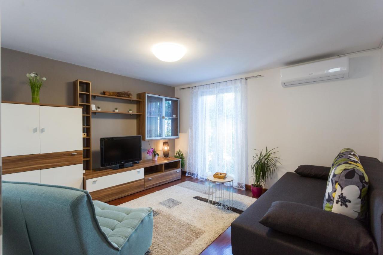 Lidija - Sea View With Exclusive Right Of Using Hot Tub Or Split Level With Exclusive Right Of Using Pool Lägenhet
