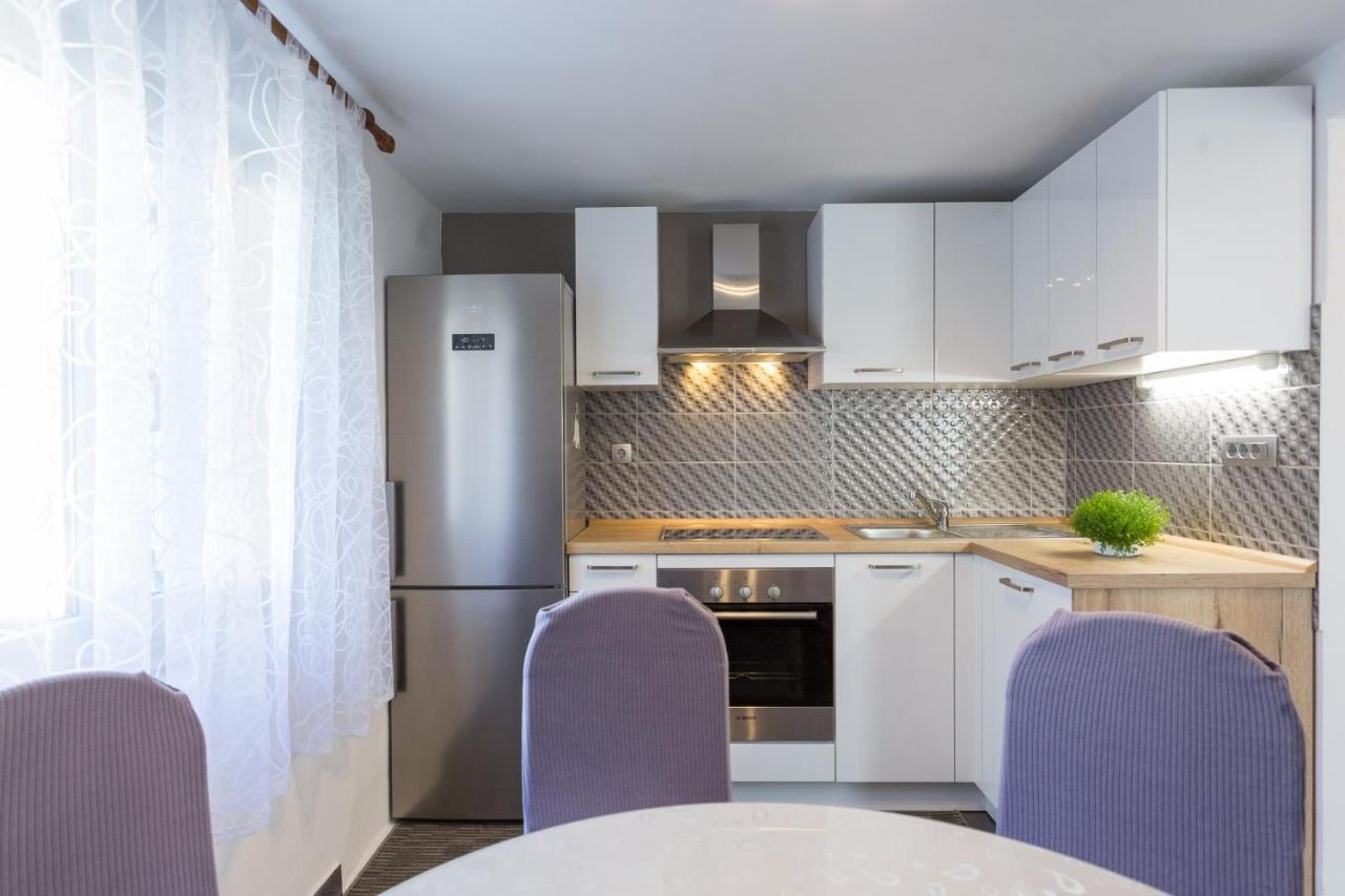 Lägenhet Lidija - Sea View With Exclusive Right Of Using Hot Tub Or Split Level With Exclusive Right Of Using Pool *