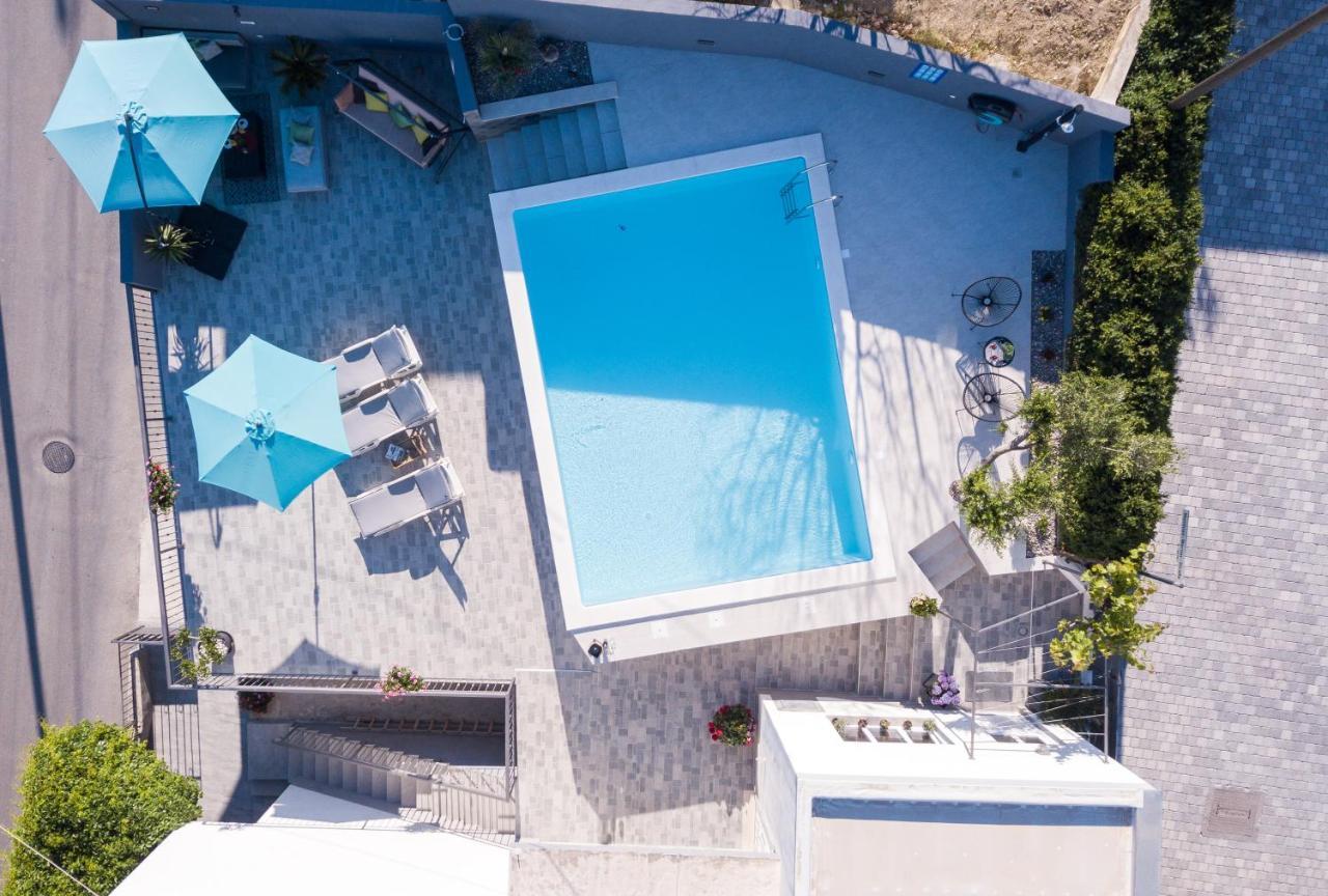 Lägenhet Lidija - Sea View With Exclusive Right Of Using Hot Tub Or Split Level With Exclusive Right Of Using Pool *