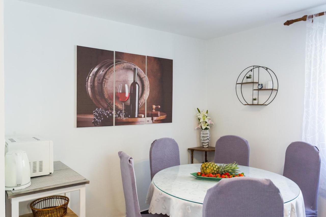 Apartament Lidija - Sea View With Exclusive Right Of Using Hot Tub Or Split Level With Exclusive Right Of Using Pool Podstrana