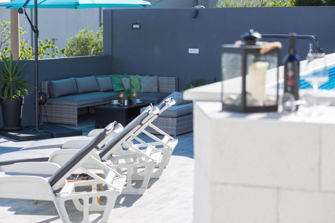 Lidija - Sea View With Exclusive Right Of Using Hot Tub Or Split Level With Exclusive Right Of Using Pool Lägenhet Podstrana