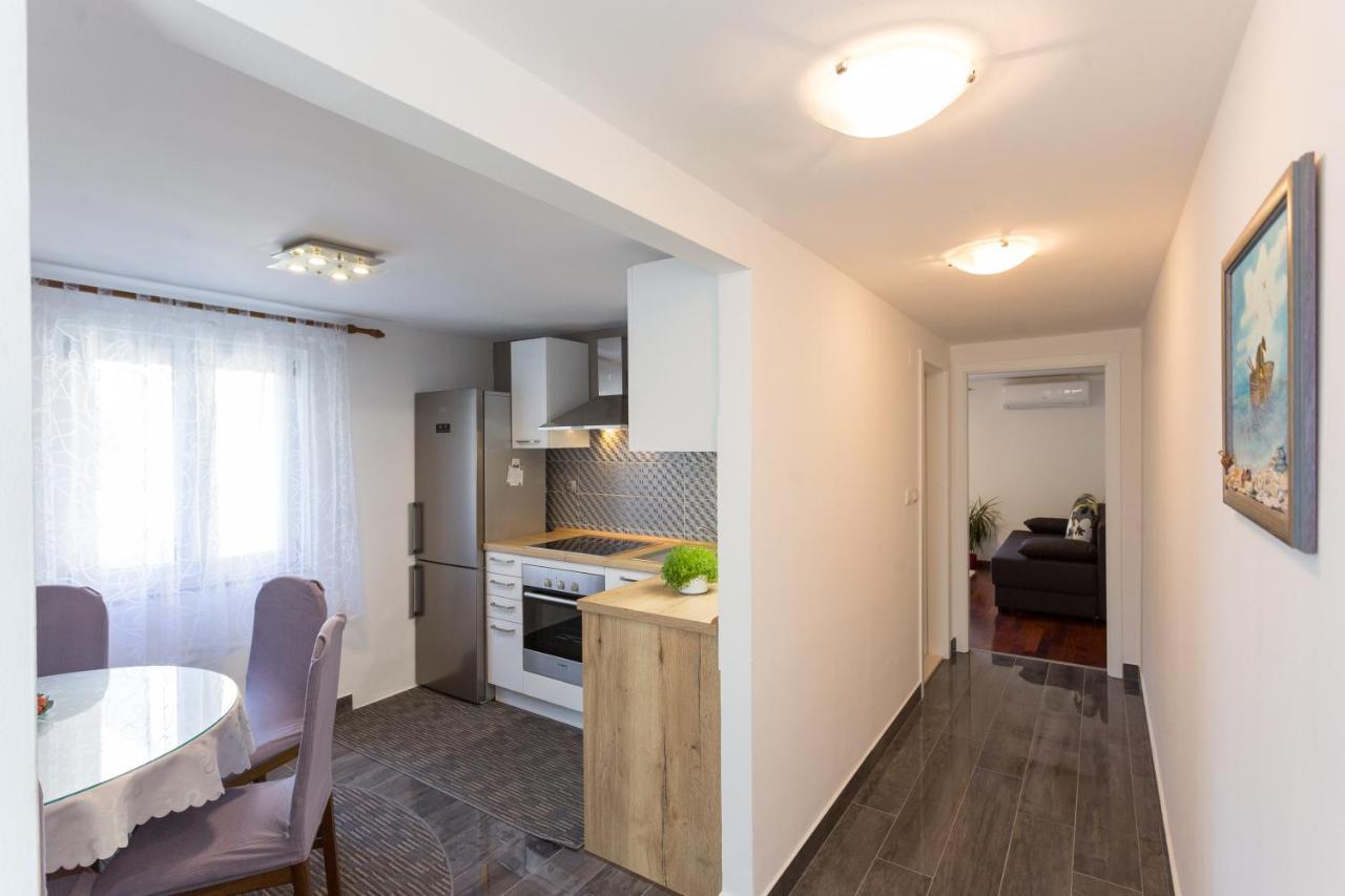 Lidija - Sea View With Exclusive Right Of Using Hot Tub Or Split Level With Exclusive Right Of Using Pool Apartament *