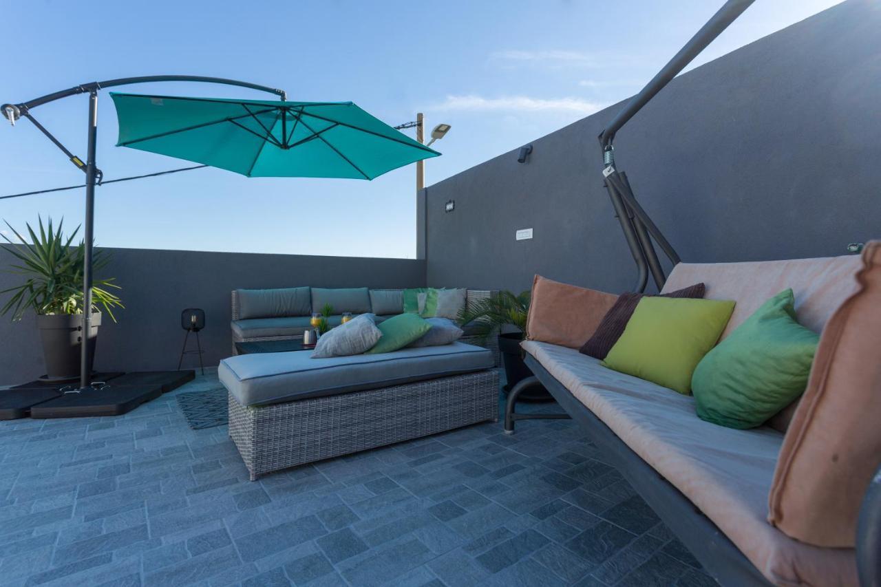 Lidija - Sea View With Exclusive Right Of Using Hot Tub Or Split Level With Exclusive Right Of Using Pool Lägenhet Podstrana