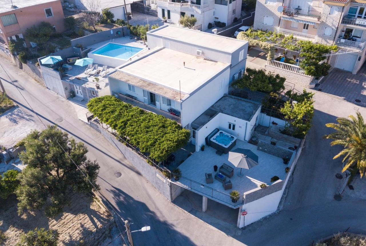 Lägenhet Lidija - Sea View With Exclusive Right Of Using Hot Tub Or Split Level With Exclusive Right Of Using Pool *