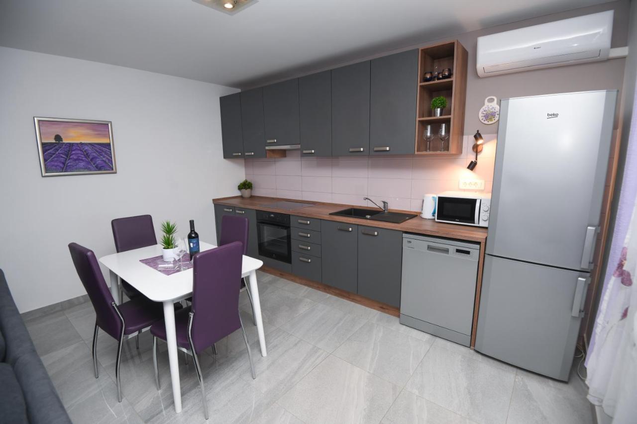 Apartament Lidija - Sea View With Exclusive Right Of Using Hot Tub Or Split Level With Exclusive Right Of Using Pool *