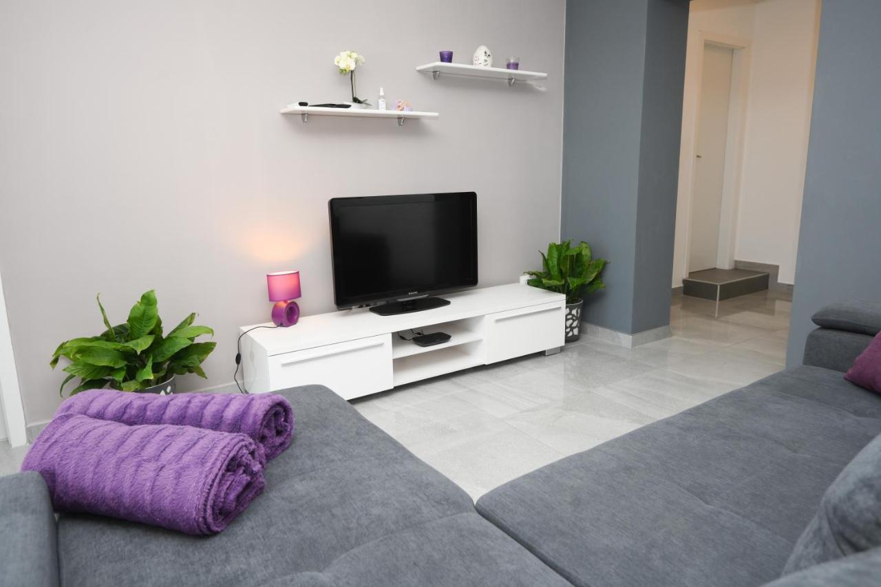 Lidija - Sea View With Exclusive Right Of Using Hot Tub Or Split Level With Exclusive Right Of Using Pool