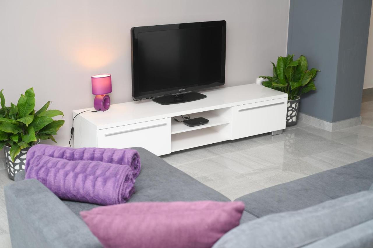 Lidija - Sea View With Exclusive Right Of Using Hot Tub Or Split Level With Exclusive Right Of Using Pool Apartament
