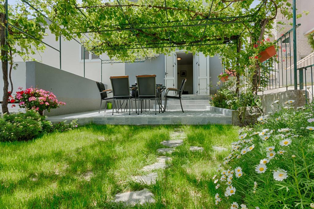 Lidija - Sea View With Exclusive Right Of Using Hot Tub Or Split Level With Exclusive Right Of Using Pool Podstrana
