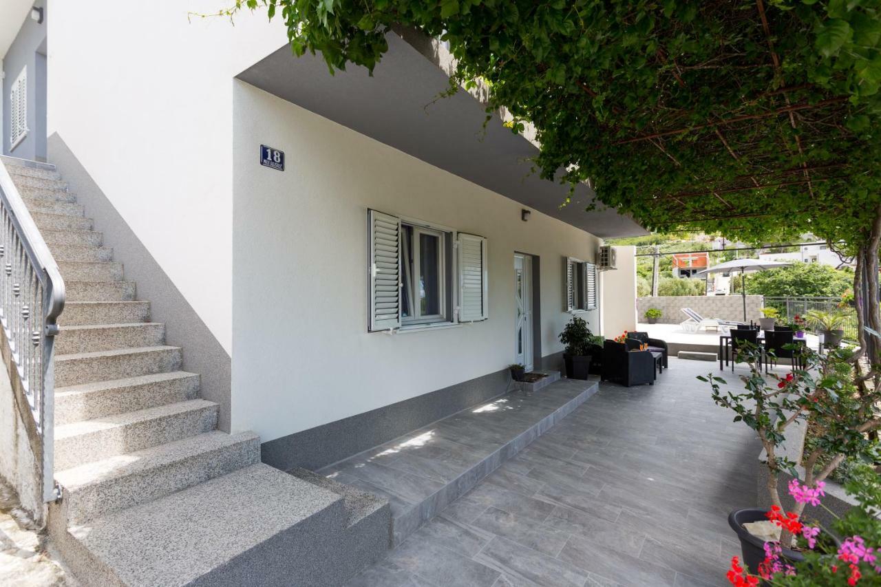 Lägenhet Lidija - Sea View With Exclusive Right Of Using Hot Tub Or Split Level With Exclusive Right Of Using Pool *