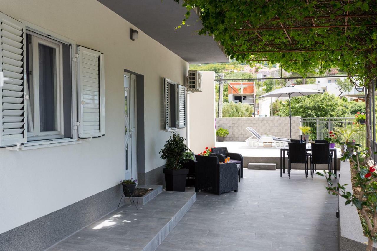 Lidija - Sea View With Exclusive Right Of Using Hot Tub Or Split Level With Exclusive Right Of Using Pool Podstrana