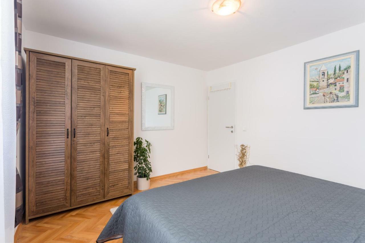 Lidija - Sea View With Exclusive Right Of Using Hot Tub Or Split Level With Exclusive Right Of Using Pool *