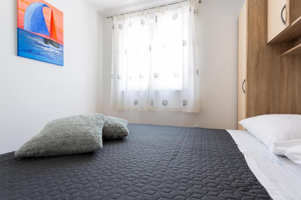 Lägenhet Lidija - Sea View With Exclusive Right Of Using Hot Tub Or Split Level With Exclusive Right Of Using Pool Podstrana